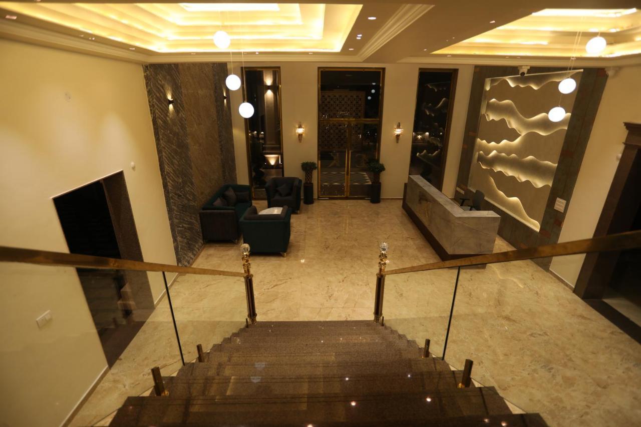 Chandan Kasturi Resort Dariāwad Exteriér fotografie